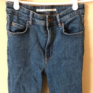 Zara skinny jeans with frayed bottom
